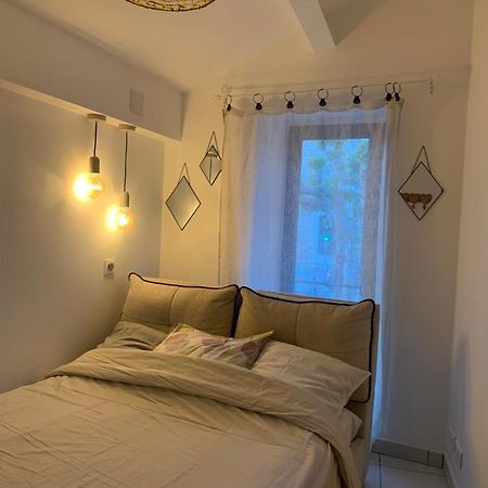Tinyhouse Lägenhet La Roquette-sur-Siagne Exteriör bild