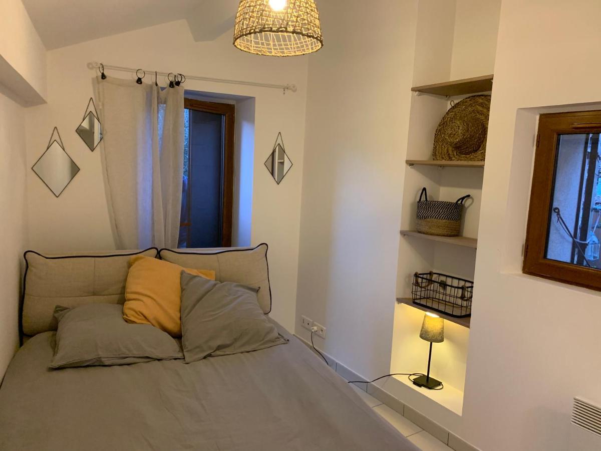 Tinyhouse Lägenhet La Roquette-sur-Siagne Exteriör bild